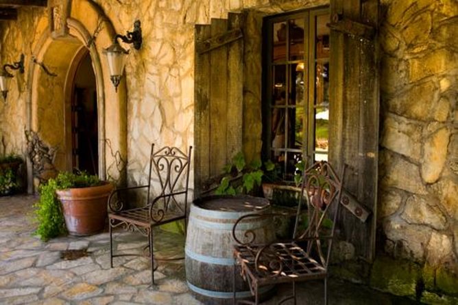 Small-Group Brunello di Montalcino Wine-Tasting Trip from Siena - Winemaker lunch at a family-run winery (the part people remember)