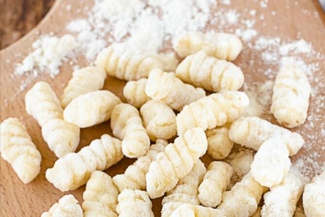 Small-Group Cooking Class in Positano: Gnocchi, Tiramisù & Drinks - Hands-On vs. Watching: How Much You’ll Actually Cook