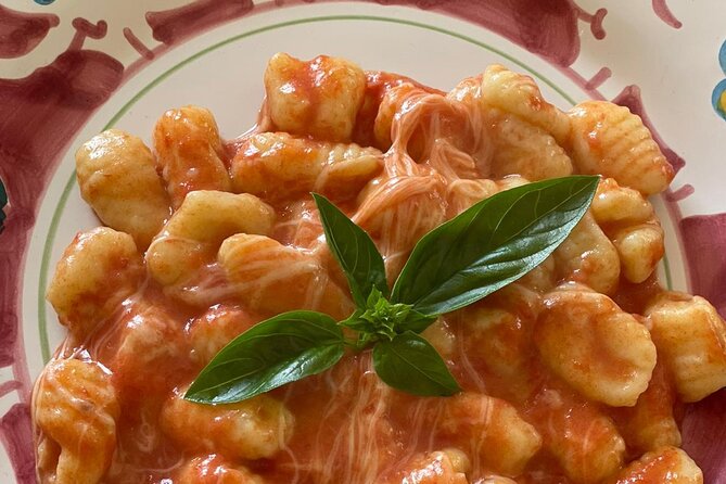 Small-Group Cooking Class in Positano: Gnocchi, Tiramisù & Drinks - Group Size and Booking Timing: Intimate by Design