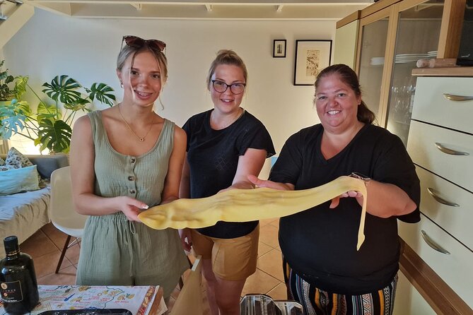 Small Group Cozy Cooking Class in a Typical Milanese Home. - Language, group vibe, and who this fits best