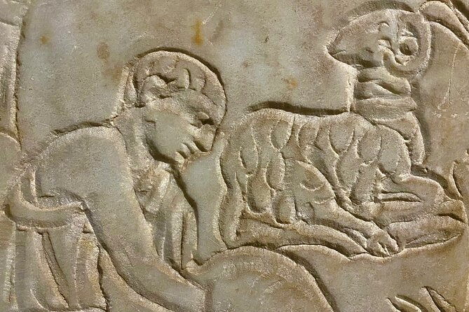 Small Group Express Tour of Roman Catacombs with Transfer - Appian Way Stop: A Quick Look at Via Appia Antica Before You Return