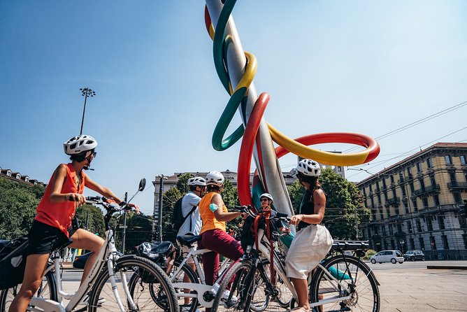 Small-group Milan Highlights e-Bike Tour - Duomo di Milano (and the square you’ll spend on photos)