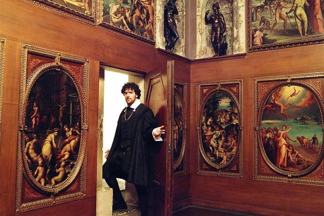 Small-Group Palazzo Vecchio Secret Passages Tour with Lunch Or "Gelato" - Accessibility and Who This Tour Suits Best