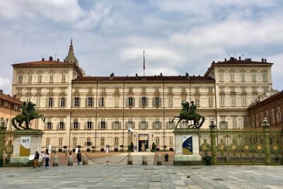 Small-group Royal Palace Skip-the-line Tour - Your 90 Minutes Inside: what you’ll focus on