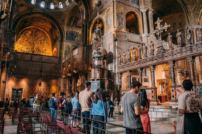 Small-group Saint Mark’s Basilica Priority Access - Quick hits before you go