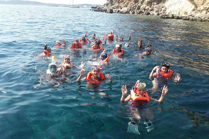Snorkeling marine protected area Tavolara - Stop 1 at L’Area Naturale Marina Protetta Tavolara: Punta Coda Cavallo
