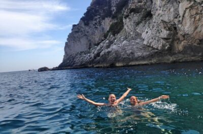 Sorrento: Capri and Blue Grotto Boat Cruise with Drinks - The small-boat format that makes Capri feel less crowded
