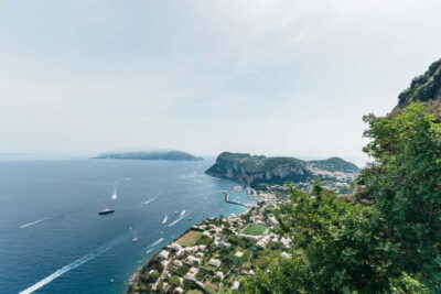 Sorrento: Coast and Capri Boat Trip with Limoncello Tasting - The ride out: Gulf of Naples and Vesuvius views