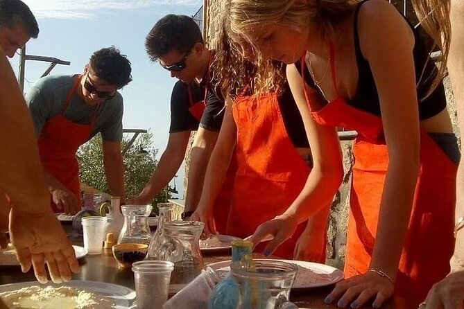 Sorrento Pizza Class with Wine, Limoncello and Transfer Included - My booking checklist for an easy, fun evening