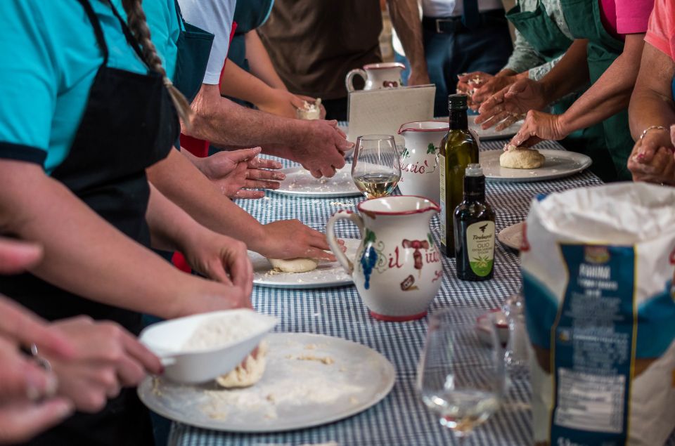 Sorrento: Pizza Making Class - Meet Luigi and the Team Behind the Neapolitan Technique