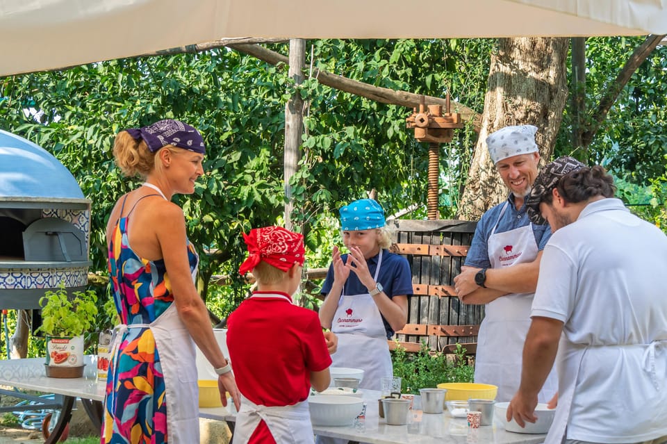 SORRENTO: Pizza School Mastering Neapolitan Delights - Why Sorrento’s Lemon-Garden Pizza Class Feels Different
