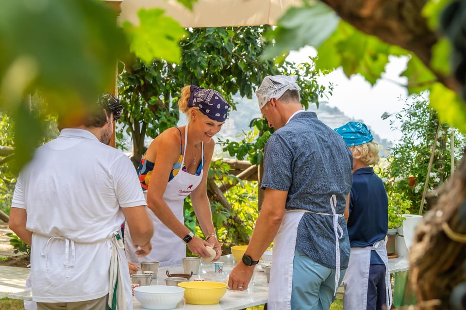 SORRENTO: Pizza School Mastering Neapolitan Delights - The Two Hours: What You Do Step by Step