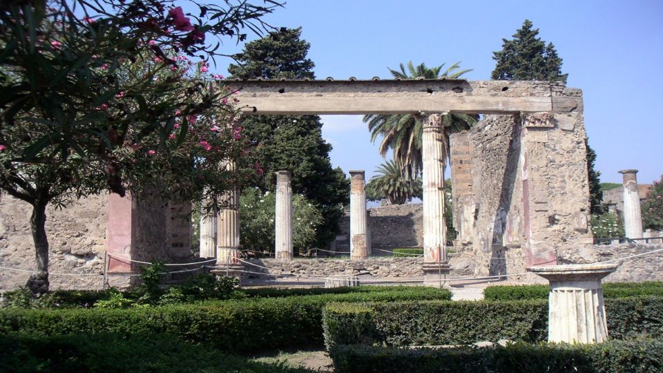 Sorrento: Pompeii & Herculaneum Tour with Skip-the-Line - Light lunch (and why it may feel better than you expect)