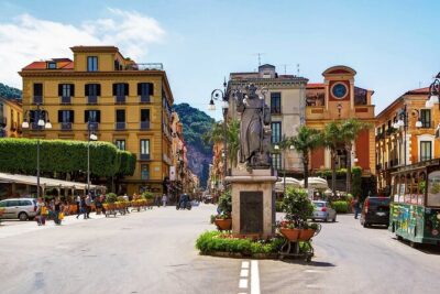 Sorrento, Positano, Amalfi & Ravello Day Tour from Naples - Sorrento: 1 Hour to Get Oriented and Taste Limoncello