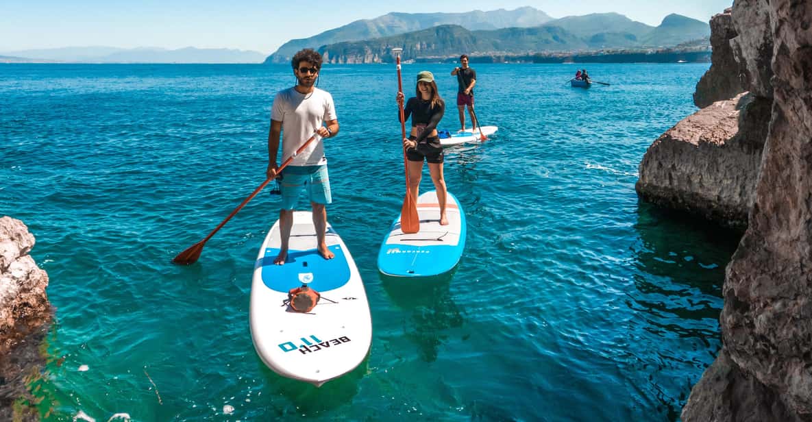 Sorrento: SUP Paddleboard Tour to Bagni Regina Giovanna - Facilities that save your day in Sorrento