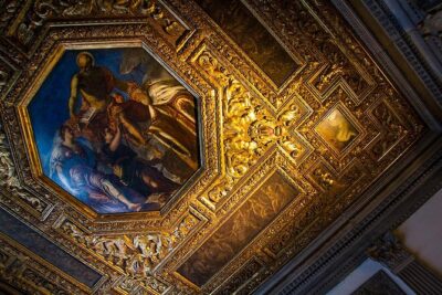 St Mark's Basilica & Doge's Palace with Secret Passages Access - The Heat, Stairs, and Tight Passages: What to Expect Physically