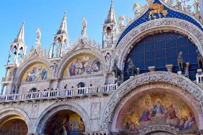 St. Mark’s Basilica Guided Tour with Venice Canals Gondola Ride - The small-group upgrade: water taxi plus Goldoni and Bovolo