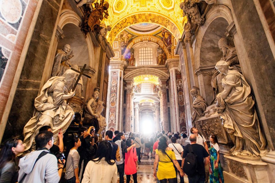St Peter's Basilica Express Guided Tour with Dome Climb - Panoramic views from the top: what to look for in 360 degrees