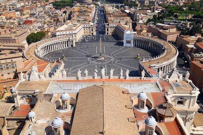 St. Peter’s Basilica Priority Access Tour with Dome & Crypt - Beneath the basilica: crypts and the Vatican grotto experience