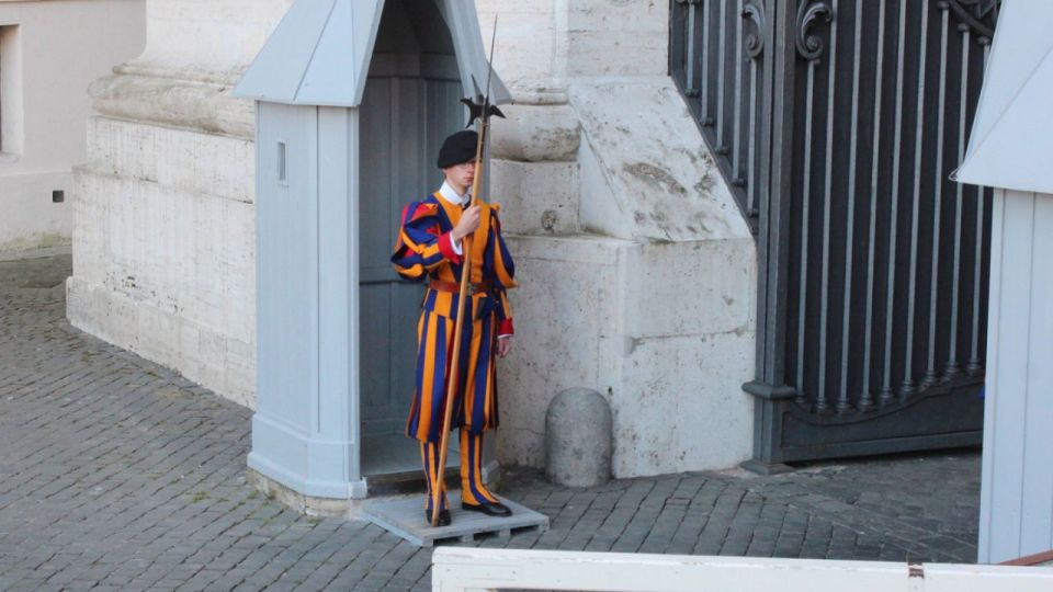 St. Peter's Dome Climb, Basilica and Vatacombs Tour - What to wear, what to bring, and what might slow you down