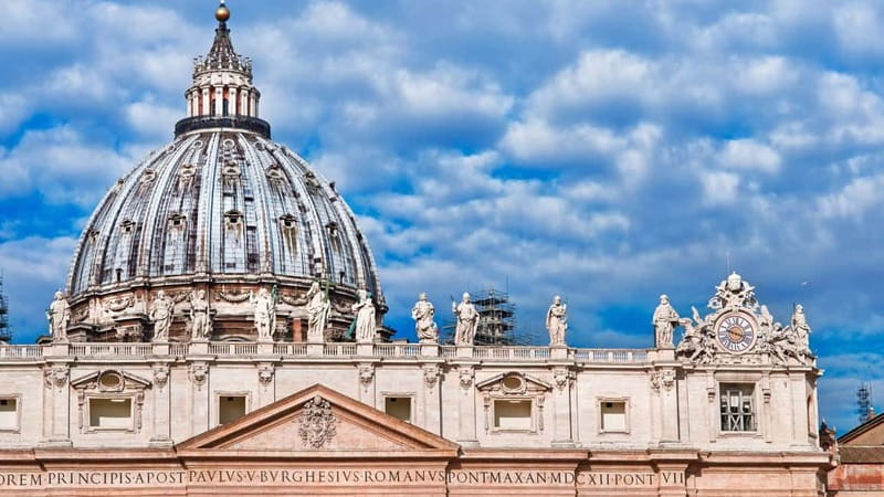 St. Peter's Dome Climb, Basilica and Vatacombs Tour - Who should book this climb-and-basilica combo