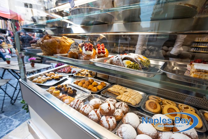 Street food in Naples with 6 Stops and Limoncello - Starting at Piazza Carità: Spritz to Set the Mood