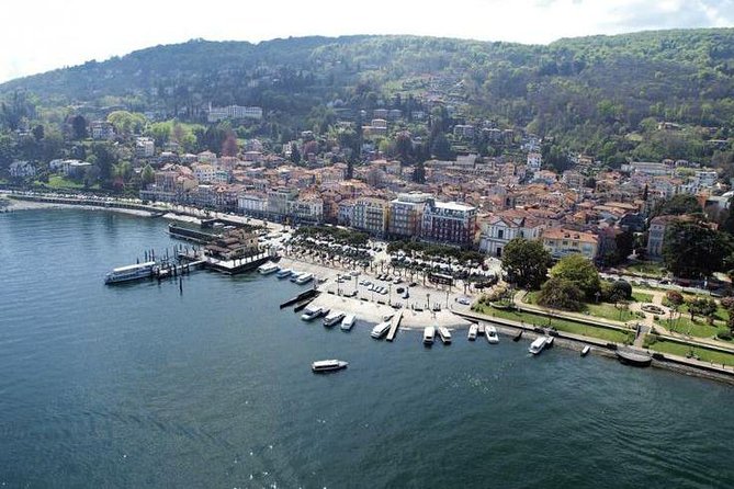 Stresa: 1-Day 3 Borromean Islands Hop-On Hop-Off Boat Tour - Timing, Crowds, and Staying Sane at the Docks