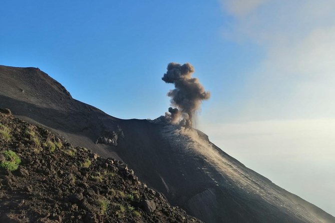 Stromboli: sunset trekking to Sciara del Fuoco - Ashàra - Eruptions at night: what to look for and how to enjoy the waiting