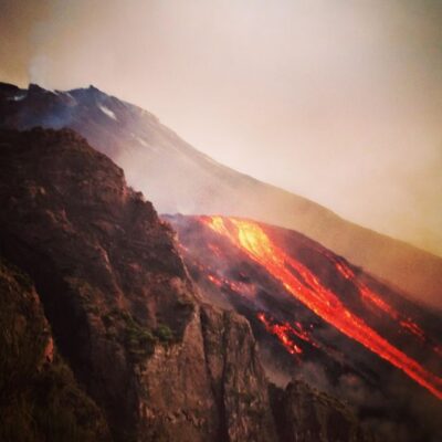 Stromboli: Sunset Trekking Tour - The climb begins: Sentiero Paesistico and early crater views