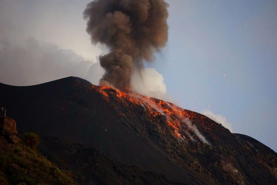 Stromboli: Sunset Trekking Tour - Sunset viewing: volcanic eruptions every 10–15 minutes