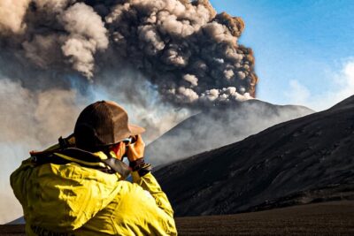 Summit Etna North 3380mt: 4x4 and trekking - The summit trek: 5 km, about 550 m up, then a long descent