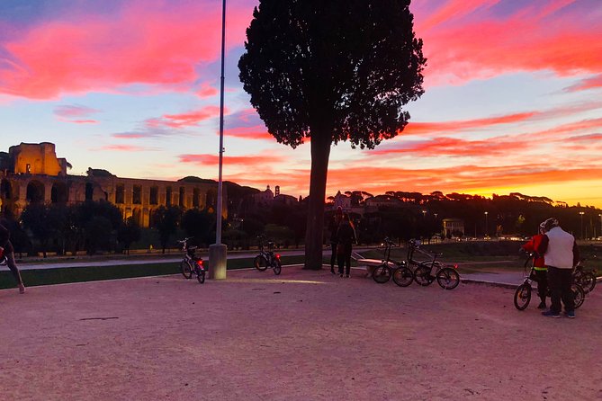 Sunrise in Rome: Small Group E-Bike tour with Italian Breakfast - Trevi Fountain at sunrise, including the coin moment