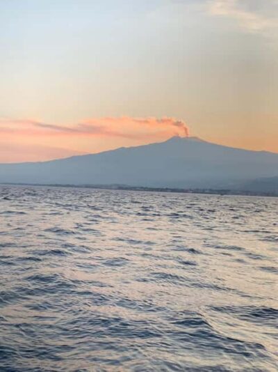 Sunset tour in search of dolphins with aperitif - Meeting at Via Vulcano 7: The Start That Sets the Tone