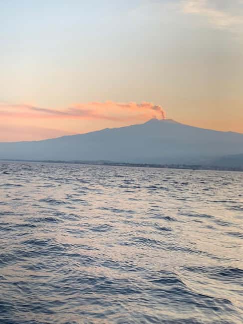 Sunset tour in search of dolphins with aperitif - Meeting at Via Vulcano 7: The Start That Sets the Tone