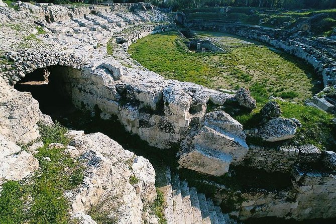 Syracuse and Ortygia Island Day Trip from Taormina - Syracuse Cathedral (Duomo di Siracusa): the quick stop you shouldn’t skip
