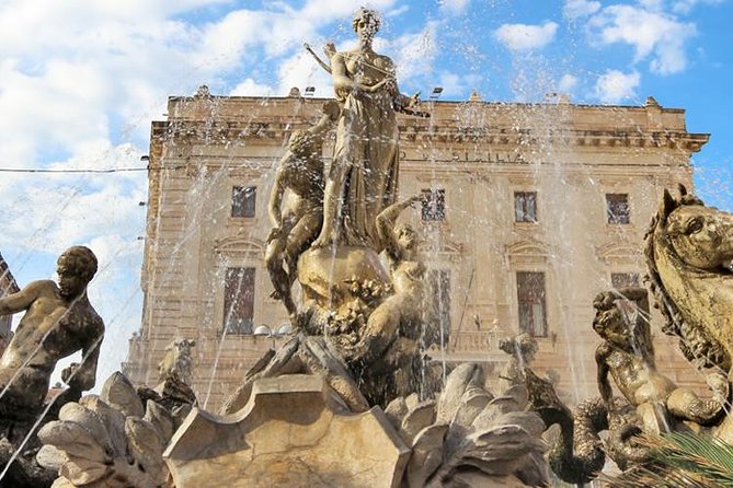 Syracuse and Ortygia Island Day Trip from Taormina - Walking realities: what to expect beyond the website map