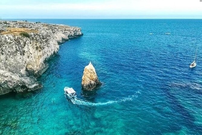 Syracuse Boat Excursion with Snorkeling to the Sea Caves - Ortigia’s sea views and the “under the castle” swim stop