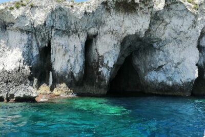 Syracuse Boat Excursion with Snorkeling to the Sea Caves - The Sea Caves of Syracuse: stalactites, lighting, and why sea calm matters