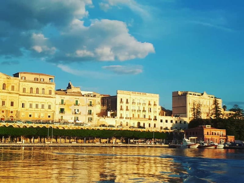 Syracuse: Ortigia and Neapolis Guided Walking Tour - Your guide makes the city feel alive (Marcelo, Anna, Giuseppe, Laura)