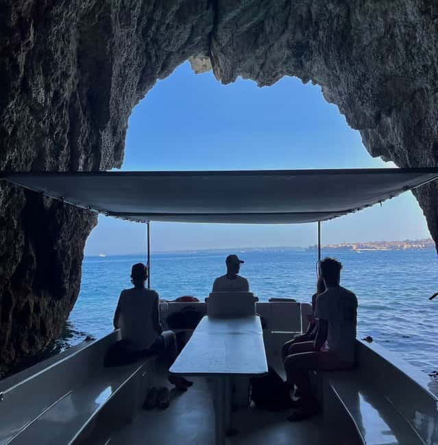 Syracuse: Ortigia Island and Sea Caves Boat Tour with Drinks - Key highlights