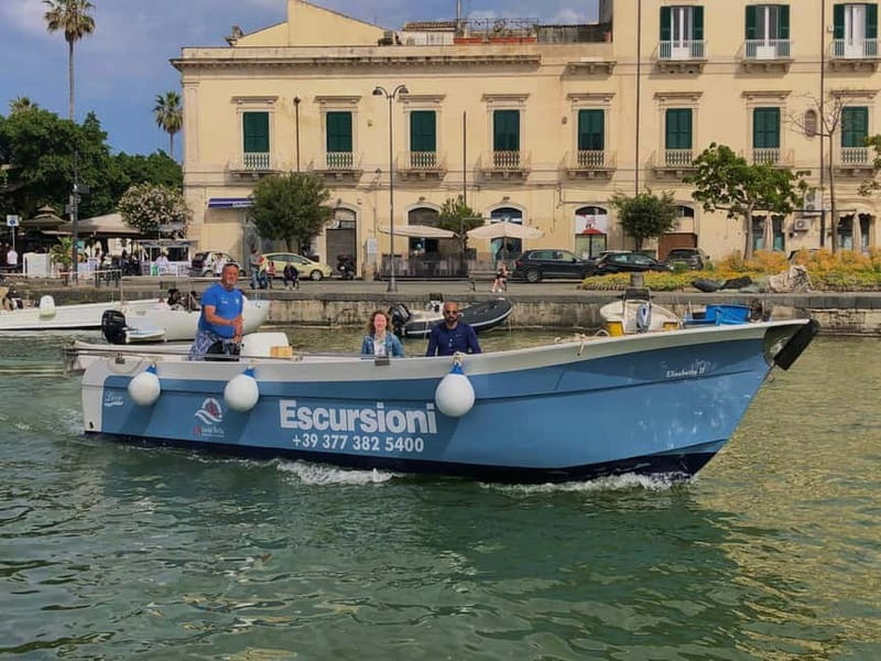 Syracuse: Ortigia Island and Sea Caves Boat Tour with Drinks - The Prosecco toast: included, but don’t treat it like a party bus