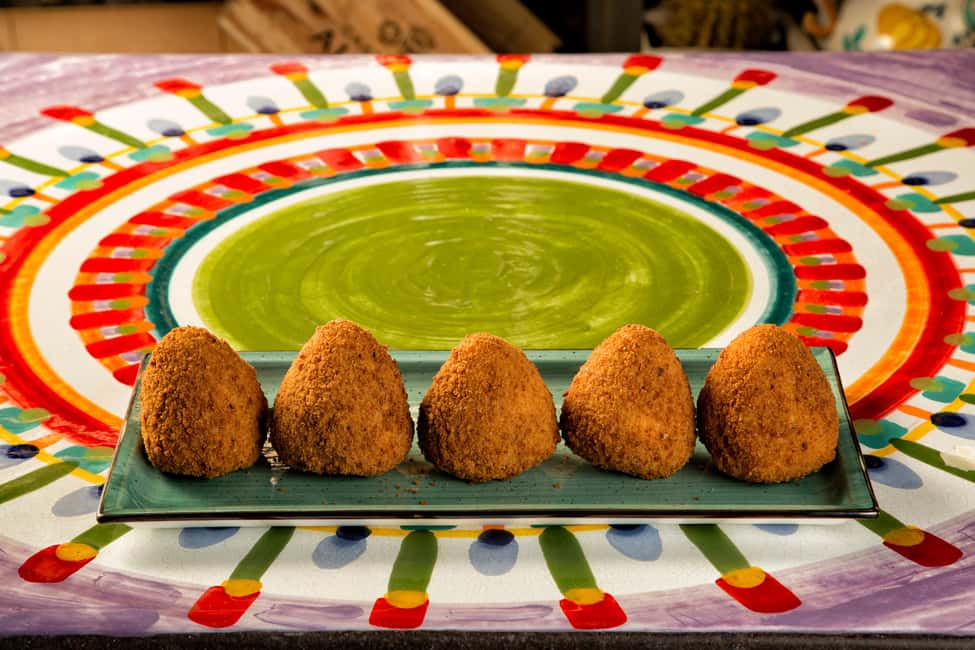 Taormina: Arancino Making Class with Drinks - Inside the 1.5-Hour Flow: From Doughy Prep to Finished Bite