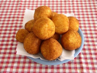 Taormina: Arancino Making Class with Drinks - Where You’ll Meet: Porta Messina Arch and a Convenient Taormina Spot