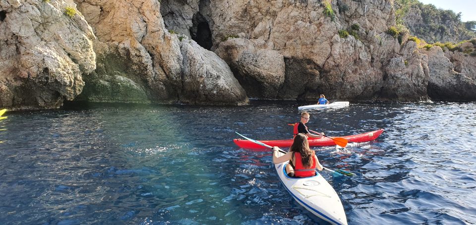 Taormina: Kayak Coastal Tour to Isola Bella and Blue Grotto - How hard is it: medium difficulty, swimmer limits, and fitness reality
