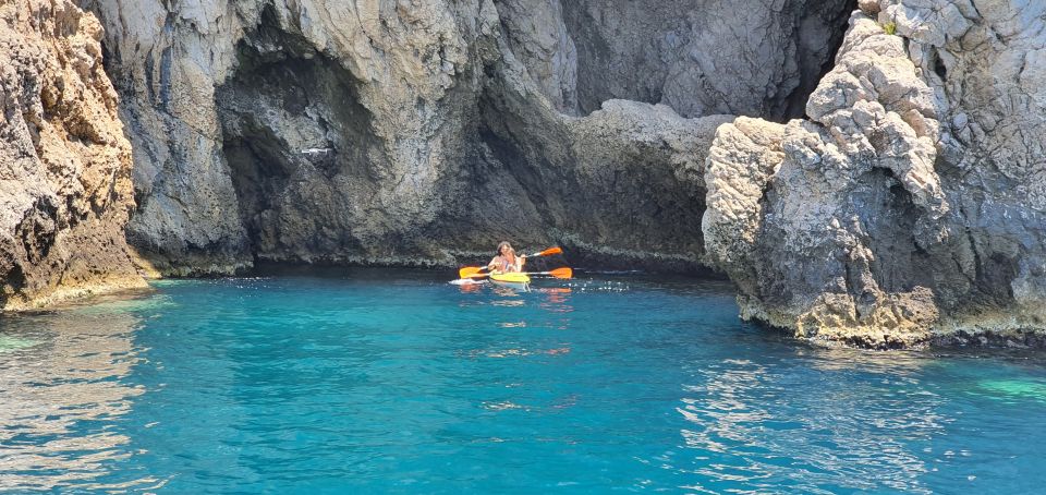 Taormina: Kayak Coastal Tour to Isola Bella and Blue Grotto - Your route: Giardini Naxos out to Isola Bella and back (~7 km)