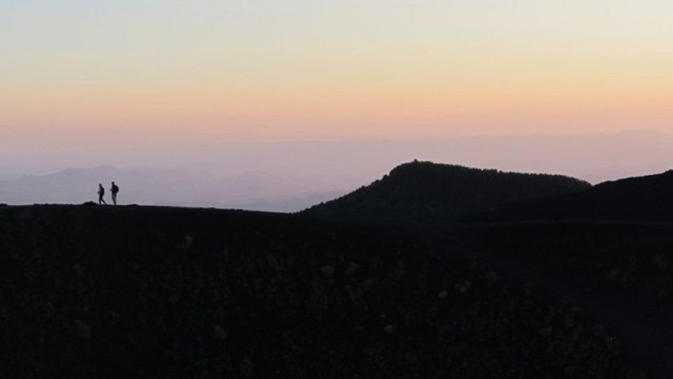 Taormina: Mount Etna Sunset Tour with Cave Visit and Tasting - Who this tour is best for