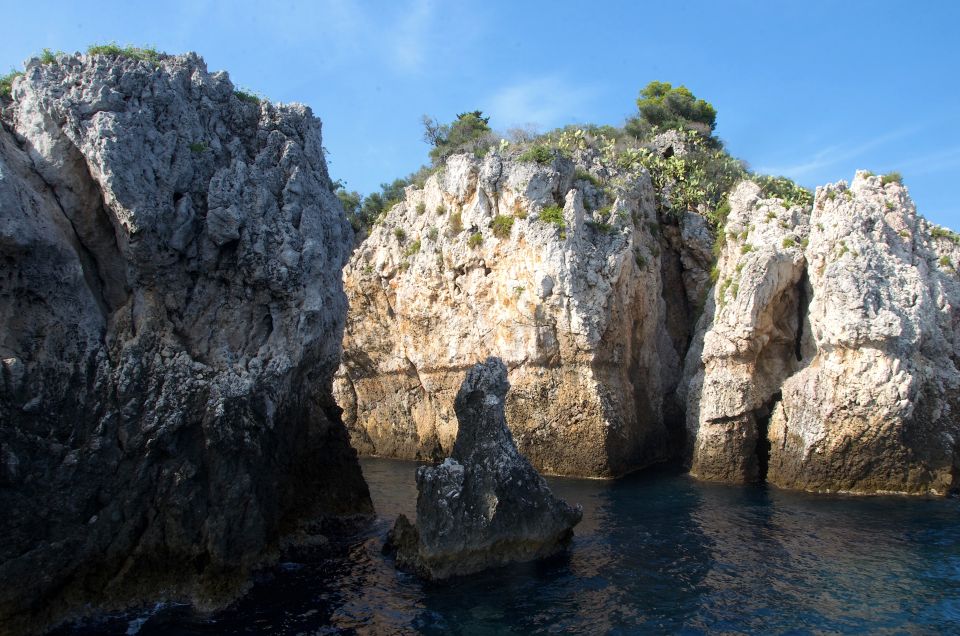 Taormina: White Lotus Tour - On-board vibe: snacks, drinks, and music that turns into a party