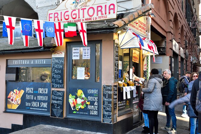 Taste Genoa: A Full Meal Walking Food Tour by Do Eat Better - Your Four Tastings: From San Pietro in Banchi to Piazza De Ferrari