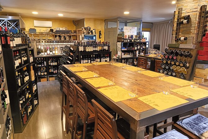 Taste of Lake Como: 4 Wines Paired with Local Cheese Charcuterie - Buying Bottles to Ship Home: The Best Souvenir Strategy