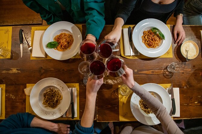 Taste the Flavours of Florence: Private Tuscan Food Tour - A 3-Hour Florence Evening That Starts in Piazza della Passera
